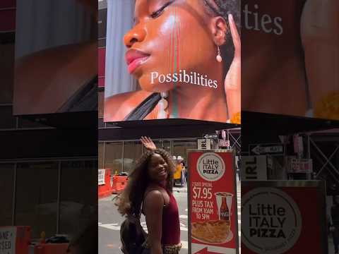 I’M ON A TIMES SQUARE BILLBOARD!!! 🤯🥹 #shorts #model #newyork #rizoscurls #viral #billboard #goals