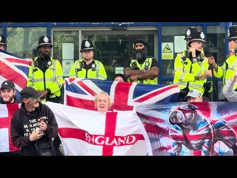 Pub Carvery Forced to Close Fearing Patriots’ Protest 🪧 