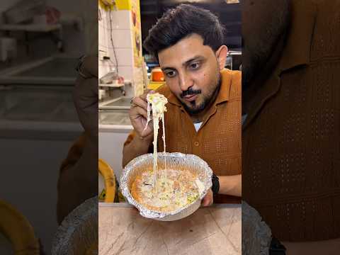 Sabse Sasta or Dumdar Kunafa Burns Road py first time #dumhybhae #shorts #ytshorts