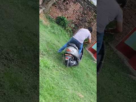 electric scooty per stunt kaise mare/#360degree