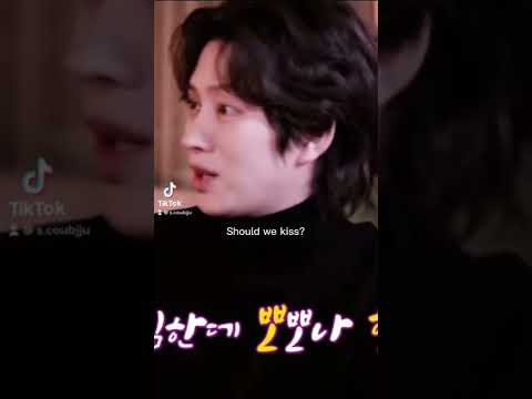 HEECHUL FLIRTS WITH A GUEST ON HIS SHOW            #heechul #superjunior #kimheechul