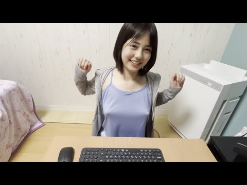 【ノーブラ】特技のタイピングしていたら疲れちゃいました