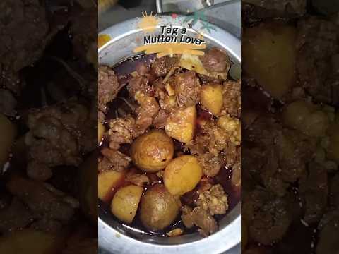 share karo us dost ko jo aap ko mutton khilaega #muttonlovers#recipe#mutton#friends#treats#shorts
