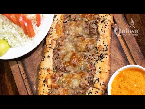🇹🇷 🇮🇳 Pide with Cheddar & Beef Cubes by Chef Ayhan Gisi, Istanbul | Qahwa The Arab Kerala Restaurant