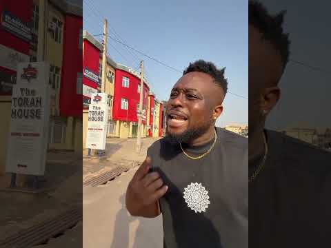Oyibo selling in Nigeria #comedy #funny #entertainment #nollywood #comments #burnaboy #enugu #food