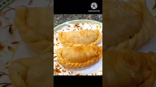 Gujiya Design With Hand #shorts #youtubeshorts #rasoitips