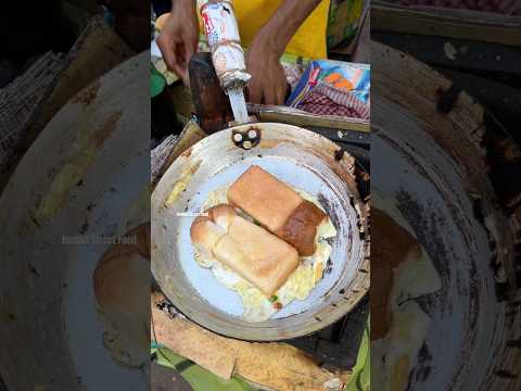 Kolkata Famous Egg Omelette Toast ₹22 #streetfood #food #egg #shorts #shortsfeed