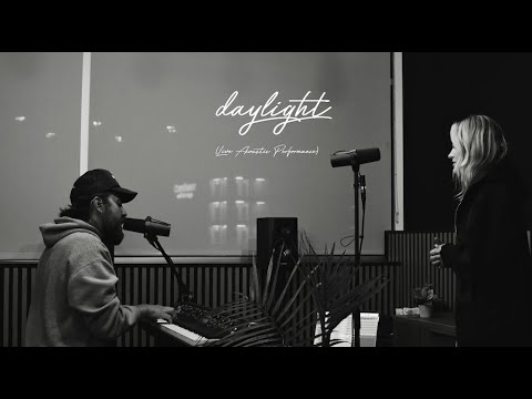 Hunter Plake + Britt Nicole - Daylight (Live Acoustic Performance)