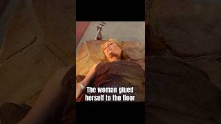 The woman glued herself to the floor#shorts #shortvideos #series #fouryou #911