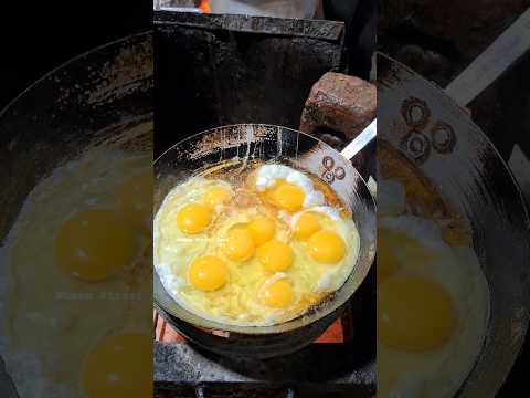 unique Egg Poach Just ₹350  in Kolkata #streetfood #greenomelette #strrefoods #shorts