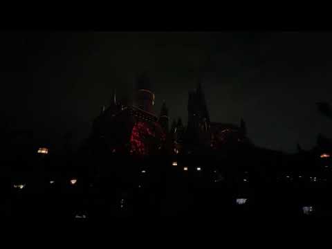 Universal Studios Hollywood | Hogwarts - Nighttime Light Show