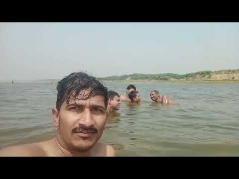 Yamuna river ❤️🙏🏿Masti kerte huye 😍Goa beach 😉⛱️🏖️ Pani wala dance ⛱️