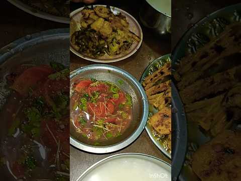 ଶାଶୁ ବୋହୂ ମିଶିକି ପଖାଳ ପସରା ବନେଇଲୁ ଆଉ ଏକାଠି ଖାଇଲୁ 😜 ପଖାଳ ରେ ଯୋଉ ମଜା କୋଉଥିରେ ନାହିଁ 😀 | #shorts #odisha