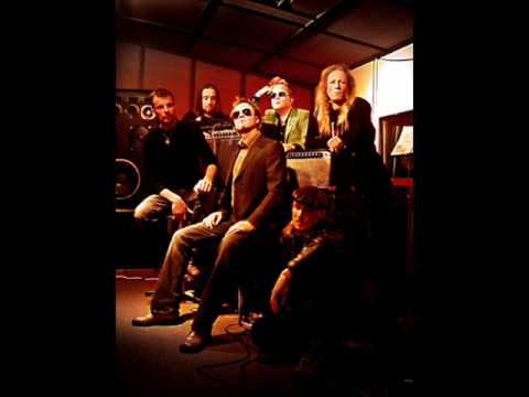Tanna - päivin ja öin