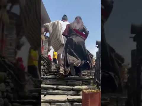 one vedio seven photo