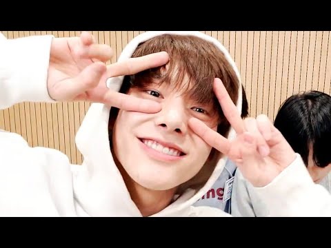 ENHYPEN Jake speaking English -ENHYPEN 2nd VLIVE