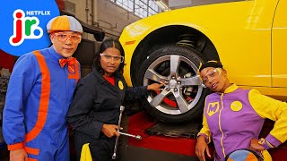Mechanic Blippi Fixes a Flat Tire 🚗🛠️ Blippi's Job Show | Netflix Jr