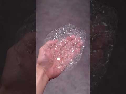 Making hydrogen and oxygen bubbles