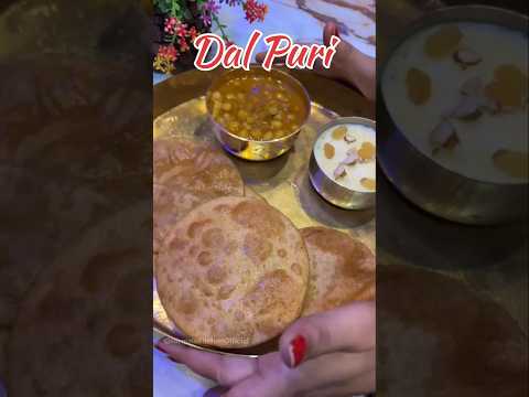 Dal Puri Recipe | Bihari Style Crispy Dal Puri 😋 | Traditional Breakfast | #shorts #dalpuri