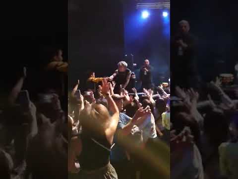 MIYAVI 謝幕擊掌(MIYAVI 20th _ Beyond Tour 2023 Live in TAIPEI)