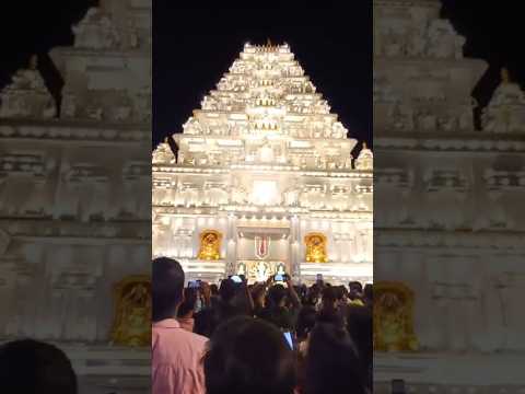 ShreeBhumi Sporting Club 2024#shreebhumi#durgapuja2024#celebration#pandal#pandalhopping#minivlog