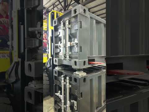 Check out these Fully Automatic Twist Locks