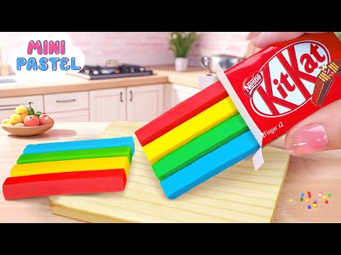 🍫 KitKat Chocolate Cake 🌈 Miniature Rainbow Cake Decoration | Mini Pastel 💖