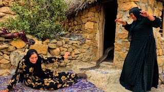 Poisonous snake attacks homeless girl; a shocking incident!😱