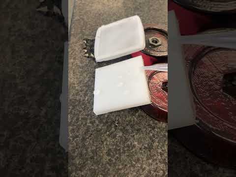 Superhydrophobic Plastic