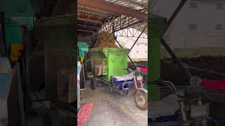 The two-cubic-meter double-shaft TMR feed mixer is suitable for raising 20 to 30 cows