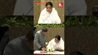 Sunetra Pawar Takes Oath as Maharashtra’s New Deputy CM at Raj Bhavan