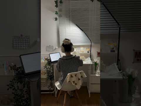 Study at 4:30 AM Vlog 🌅📚 #studytok #studywithme #studying #fyp #motivation #studyblog