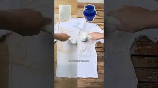Does laundry liquid or a laundry sheet clean this white shirt better? #cleaning #smallbusiness