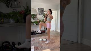 Single leg catches + clean + rotation #kettlebell #mobility #strongabs #singleleg #athomeworkout