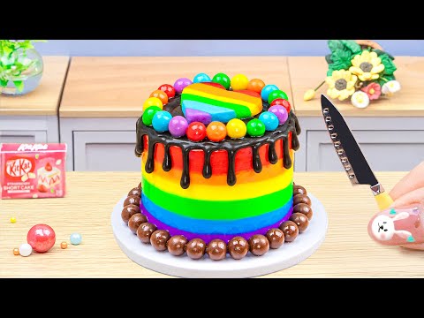 Mini Rainbow KitKat Recipe🌈🍫Mini Rainbow Chocolate Cake Heart Surprise Inside! 🍫🌈 Sam Cakes