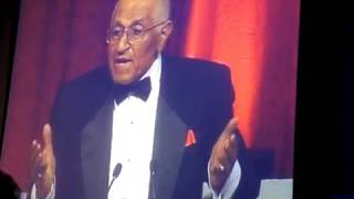 Don Newcombe gives Justin Verlander a hilarious roast at the 2012 BBWAA Dinner