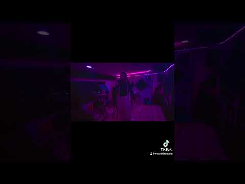 Smooth riffs and smooth transitions! Crazy Love - Livv (ft. Malaysia)