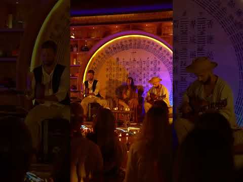 WAHE GURU WAHE JIO #guitar #mantra #kirtan #guru #мантра #киртан #йога #yoga #yogamusic #mantras