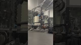 Just In Time #herewegrowagain #squats #pushthrough #romehandfitness #believeinyourself #findaway