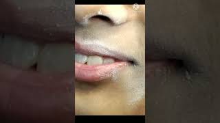 Rica Easy way to do upper lips with wax / #shorts #pummybeautyworld
