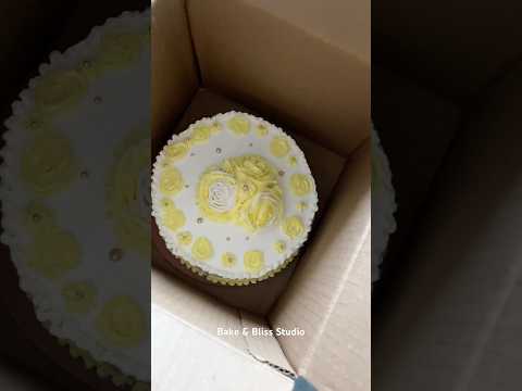 Yummy cake homemade #baking #food #bakingideas #bakingrecipes #cake #pineapplecake