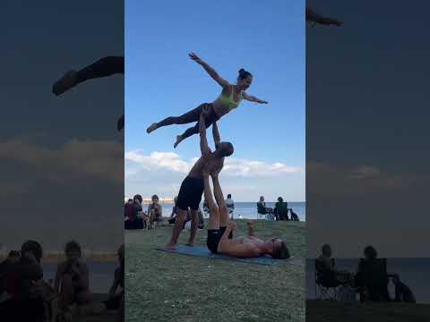 #acrobatics #acroyogafun #acroyoga #acroyogajam#amazingteam#strength #trust #communication #highbird