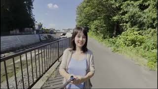 【ノーブラ散歩】私は独身で川沿いを歩いています