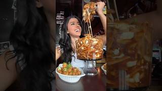 5 POUNDS OF POUTINE & 1 LITRE OF GRAVY #food #eating #shorts