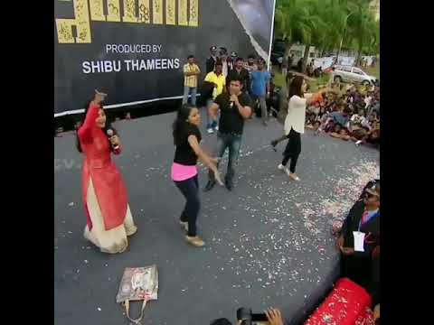 Chiyan vikram superb singing song