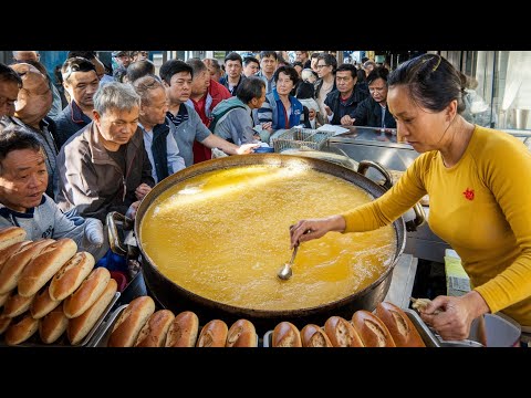 13 Authentic Vietnamese Street Foods Only Locals Know