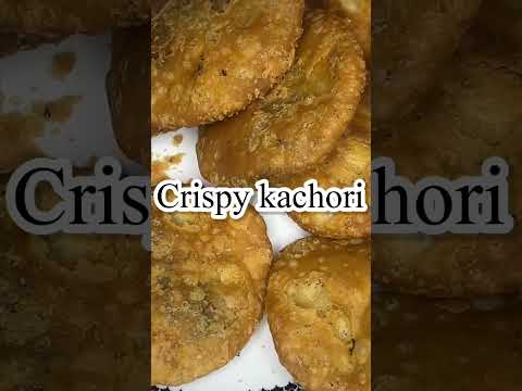 🥔😋 Street Kachori with Aalu Subzi! Irresistible Breakfast Delight 😍 | #StreetFoodIndia #shorts
