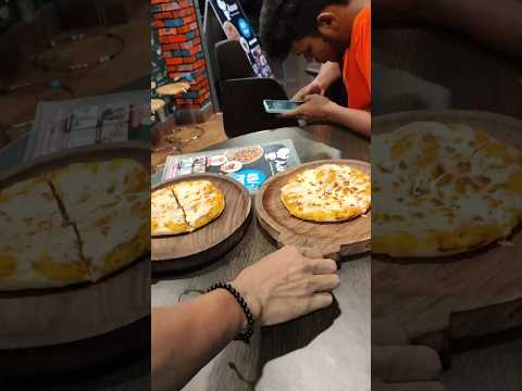 Pizza started at 49-/in Lucknow ... Awadh Chauraha alambagh #food  #viral #pizza #lucknow #minivlog