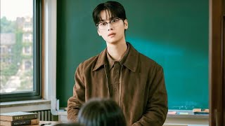 The New Handsome Teacher Becomes Every Girl's Crush—But One Girl Hates Him! ❤️
