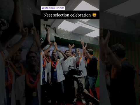 Neet में खान सर के कोचिंग से टॉप🧑‍🏫 के जश्न में खूब डांस किए खान सर ने 🕺#khansir #viral #shorts